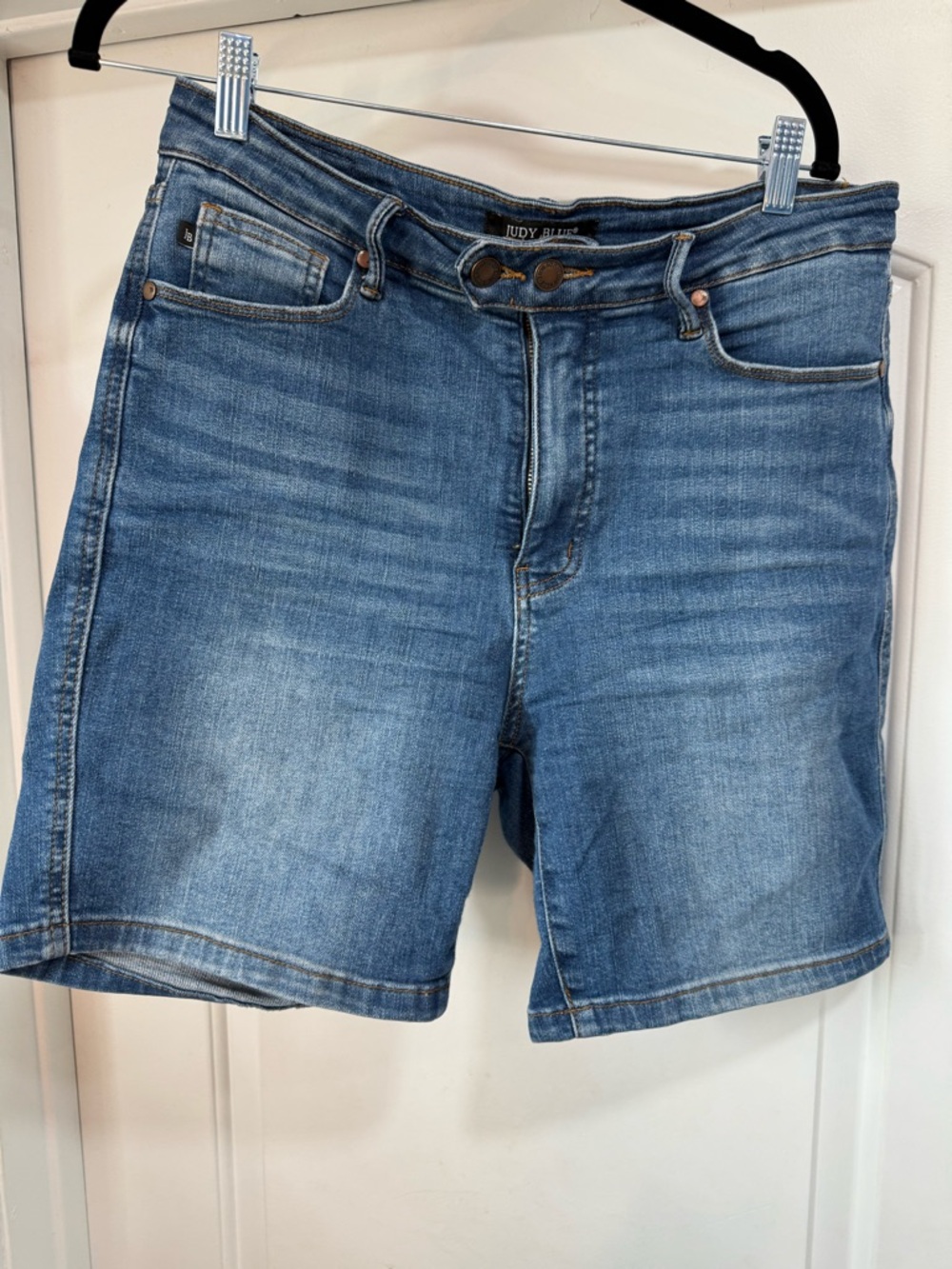Judy Blue Light Blue Denim Jean Shorts - large